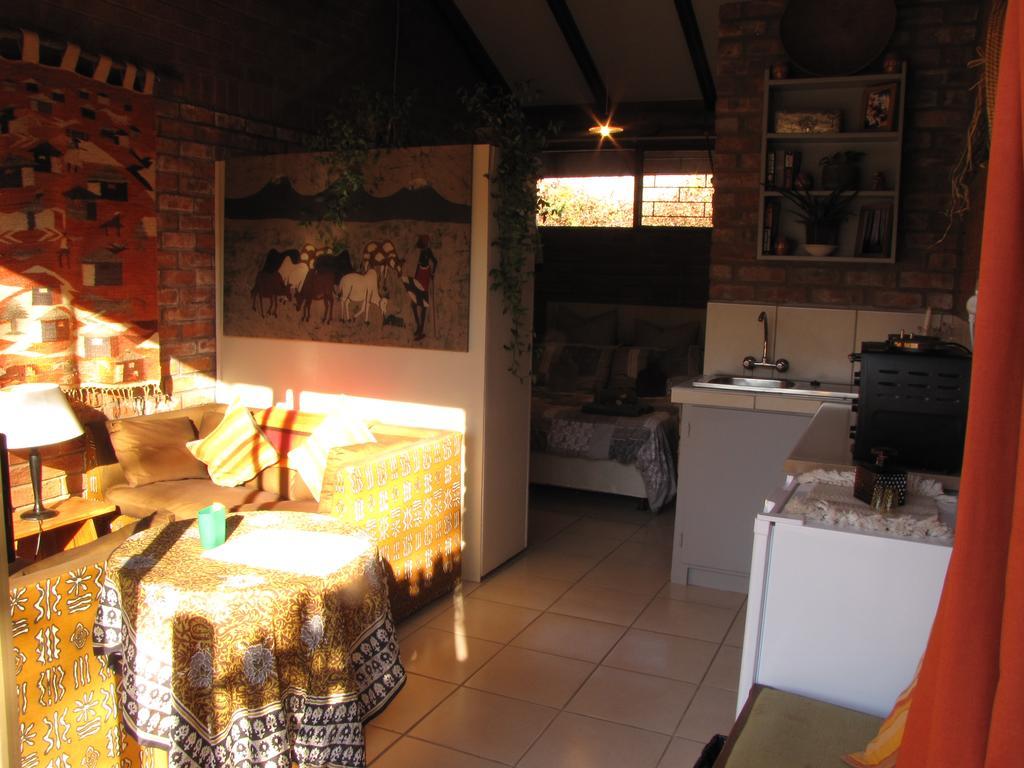 Amani Guest House คลาเรนส์ ภายนอก รูปภาพ
